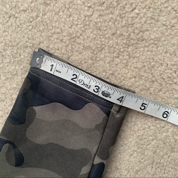 WHBM White House Black Market Runway Leggings in Camouflage - Picture 9 of 12